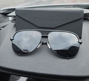 USED LIKE NEW. Quay Australia Sleek Black Sunglasses